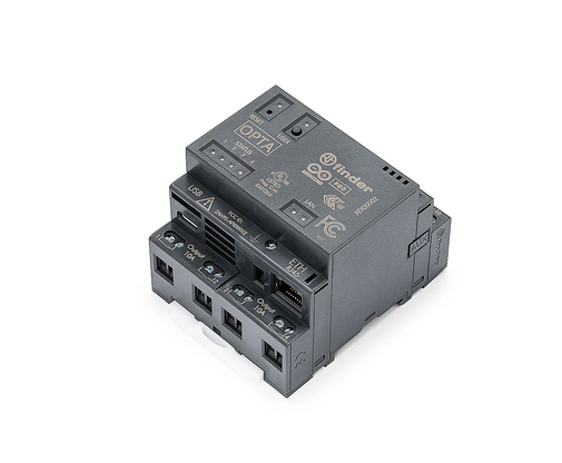 Neli t��stuskontrollerit