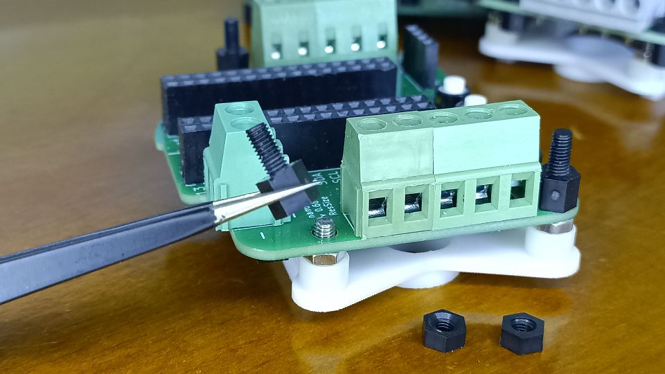 Laiendusplaadi kronstein DIN liistule