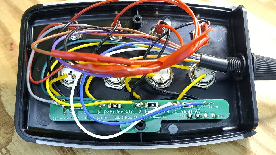 Controllino juhtkonsool, nanoTronicu teegiga